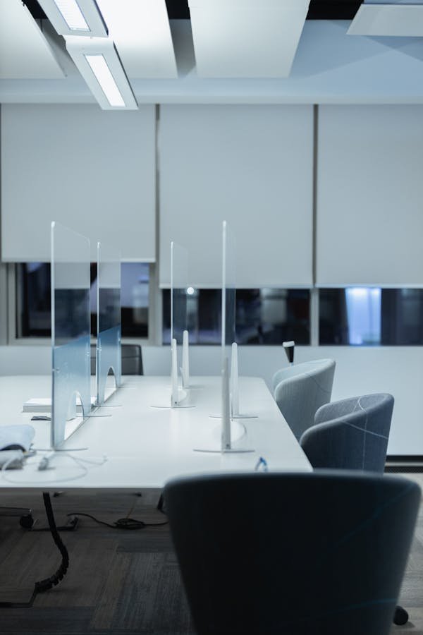 Maximisez l'espace de travail : astuces pour des cloisons modulaires flexibles