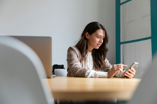 Tpe mobile : avantages et choix de solutions de paiement pro